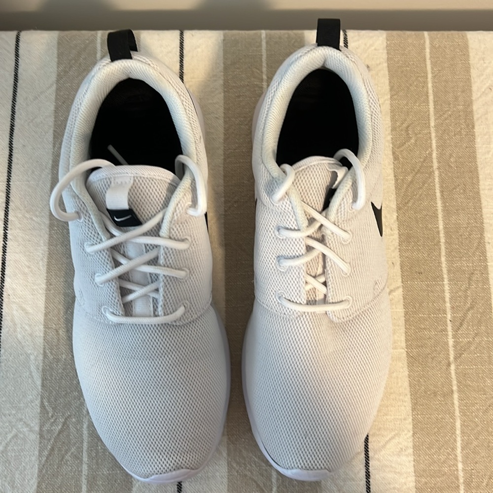Nike Roshe One Womens - Picture 2 of 6